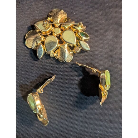 Vintage Green & Yellow Rhinestone Brooch Clip-On Earrings Set Floral Design Esta - Picture 3 of 7